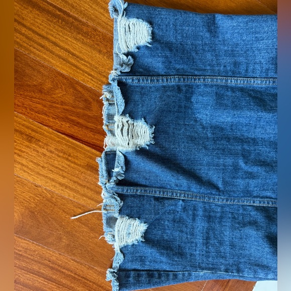 Urban Outfitters BDG Vest UO Women Distressed Denim Sleeveless Jeans Jacket M - Picture 9 of 16